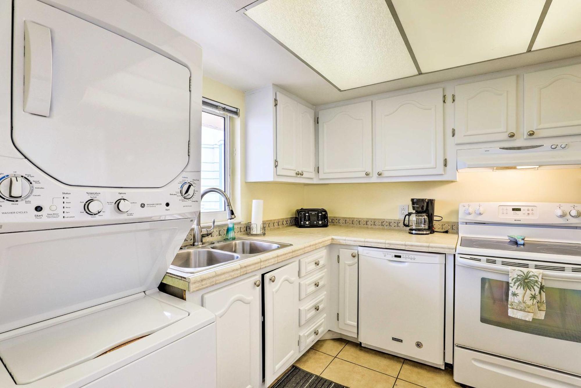 Oceanfront Cocoa Beach Condo With View Walk To Pier Εξωτερικό φωτογραφία